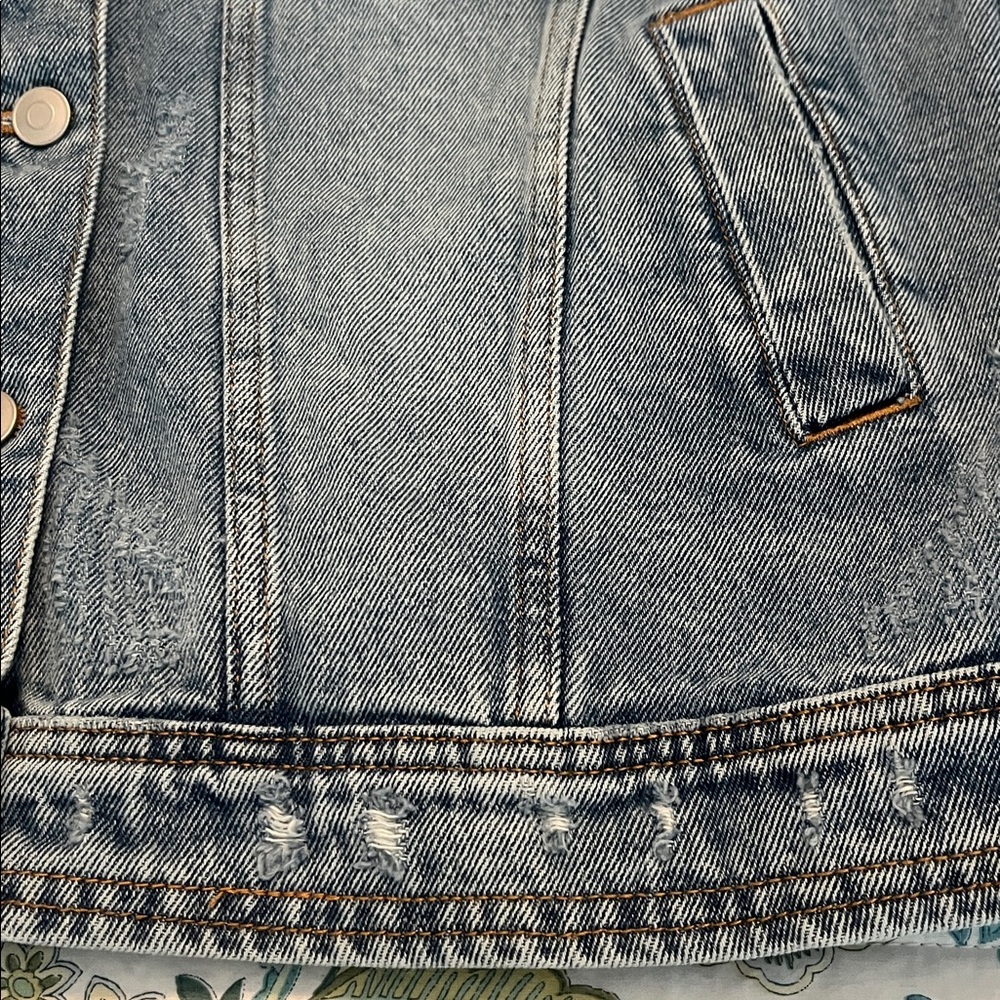 Celebrity Pink oversized jean jacket, size XS. - Picture 9 of 12